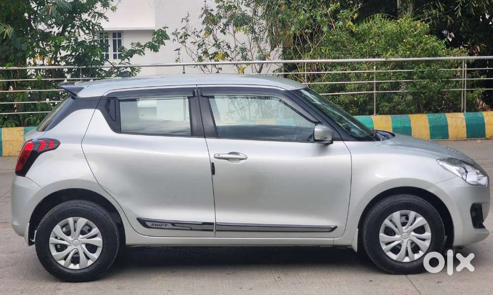 Maruti Suzuki Swift Vxi + Manual, 2023, Diesel