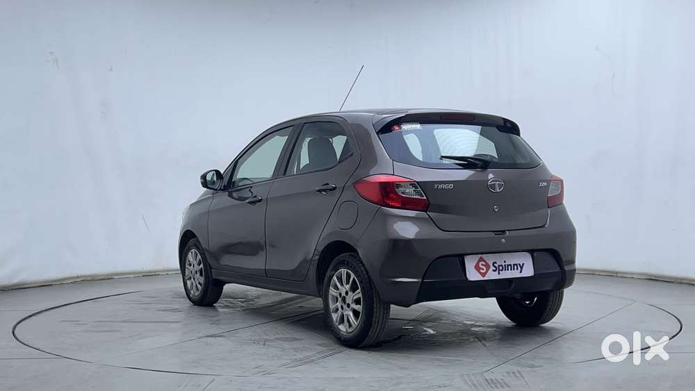 Tata Tiago Xza, 2017, Petrol