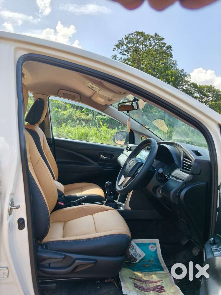 Toyota Innova Crysta 2.4 G Mt, 2022, Diesel