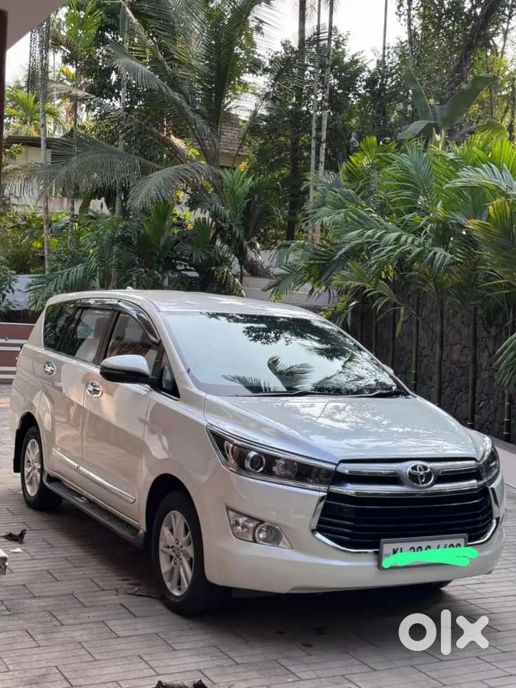 Toyota Innova Crysta 2018 Diesel 143000 Km Driven