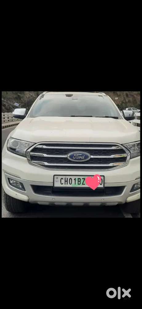 Ford Endeavour,  White Colour,  Sunroof,  Automatic.