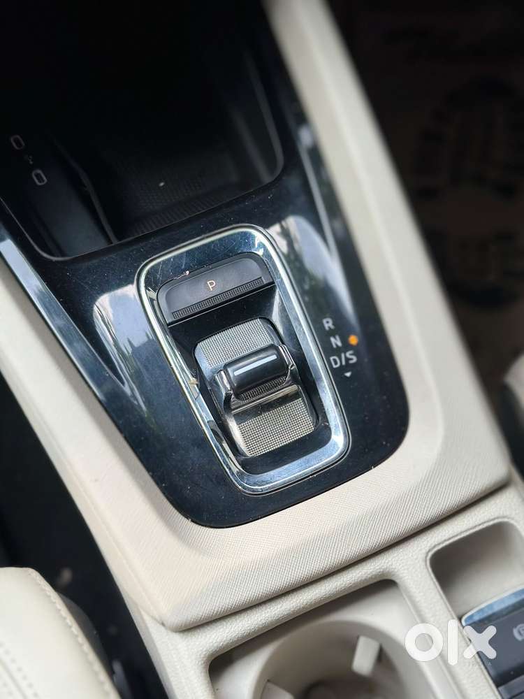 Skoda Octavia 2.0 Style Tsi At, 2022, Petrol
