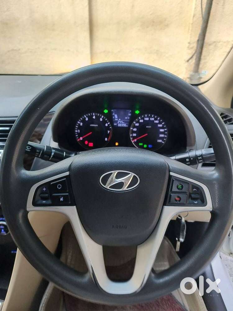 Hyundai Verna 1.6 Ex Vtvt, 2013, Petrol