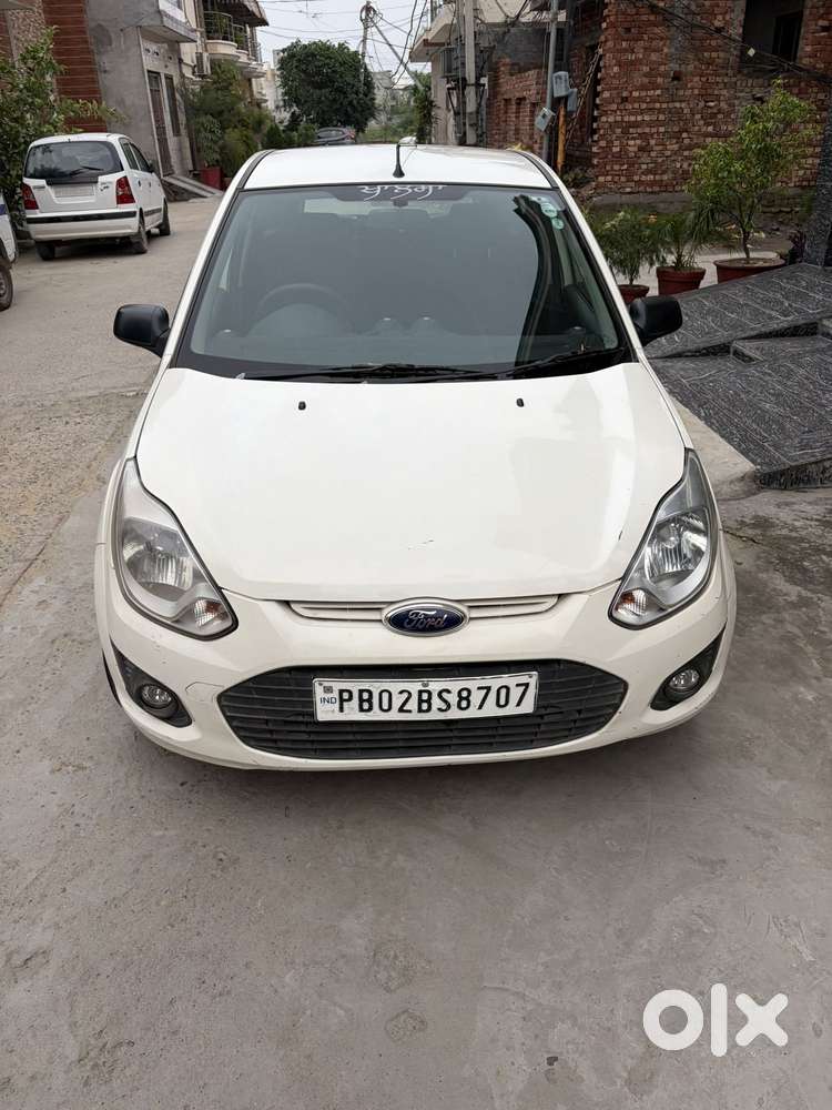 Ford Figo Petrol Celebration Edition, 2014, Petrol