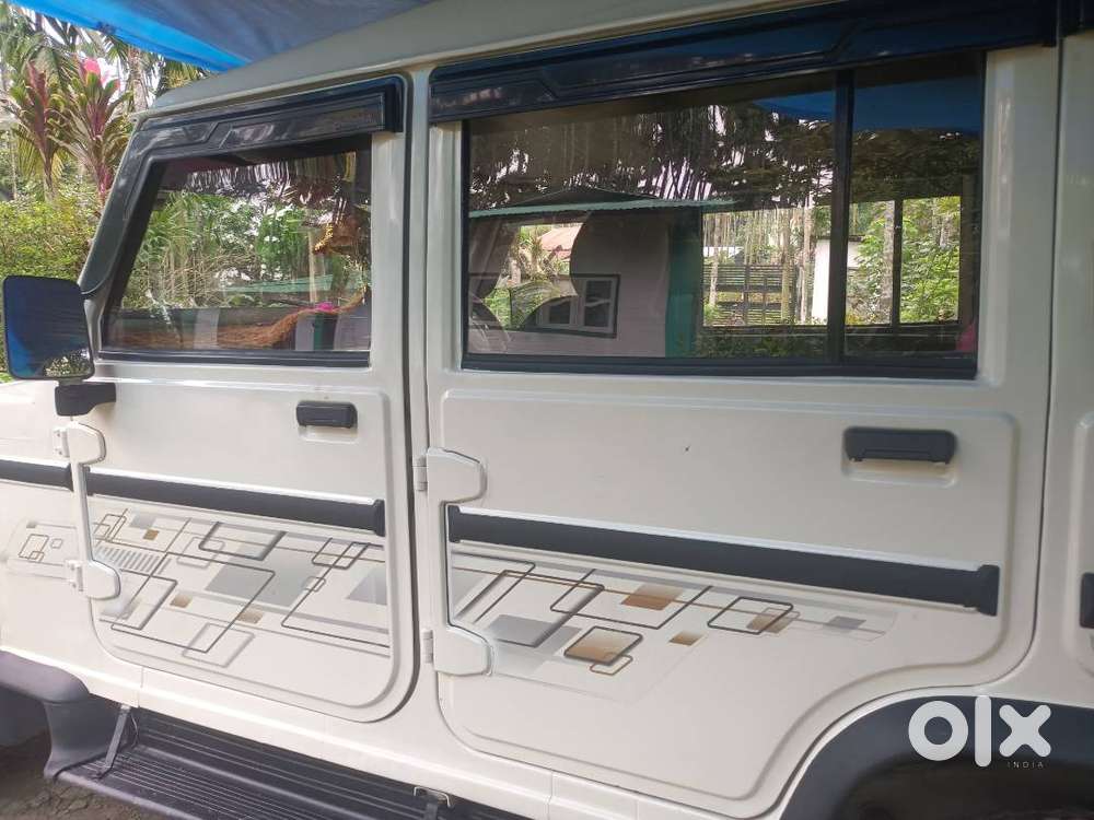 Bolero 9seater 2012-october