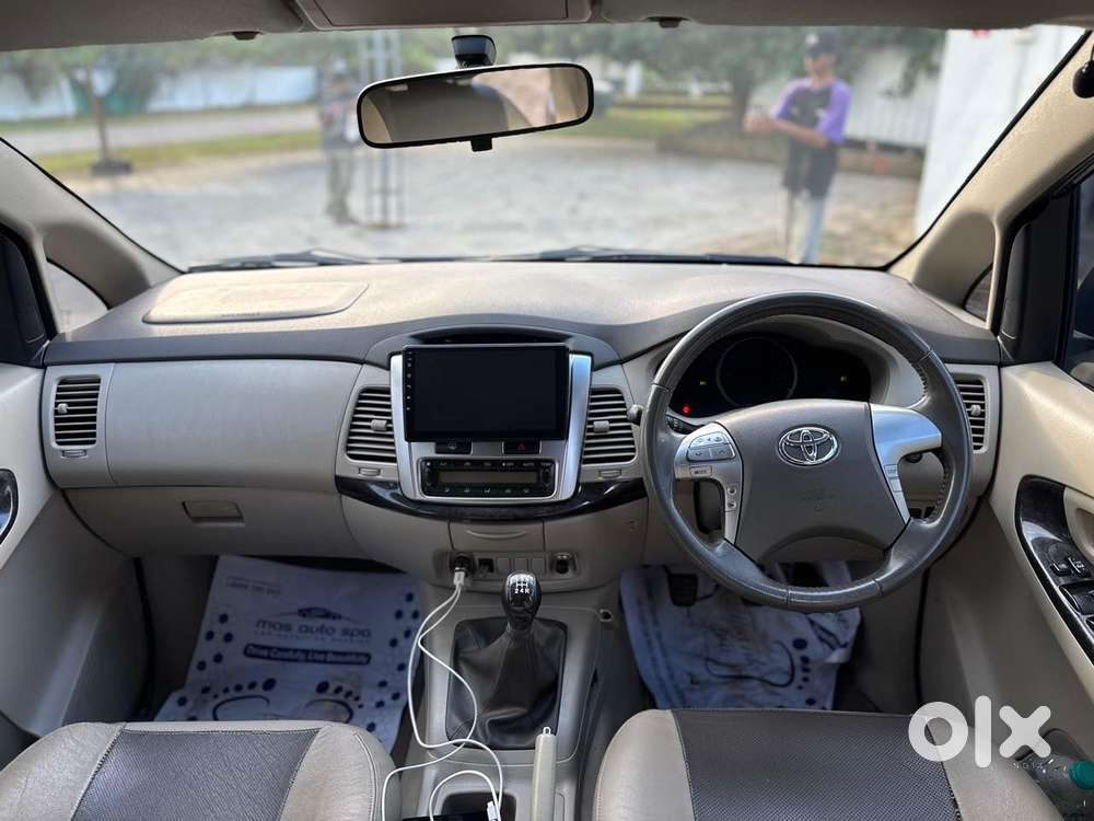 Toyota Innova 2.5 Z Diesel 7 Seater, 2015, Diesel