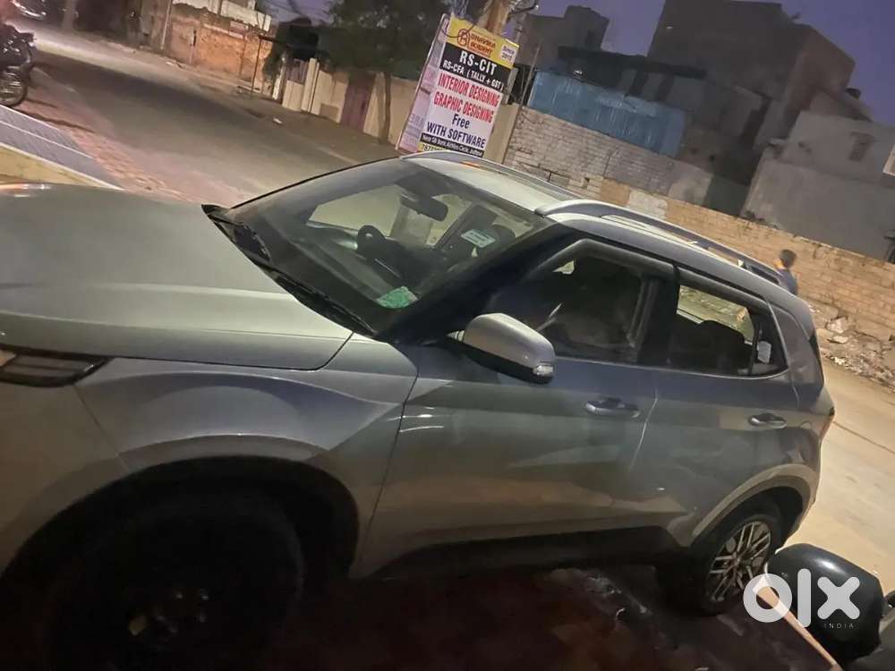 Hyundai Venue 2021 Diesel 100000 Km Driven