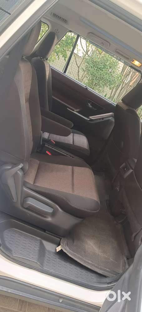 Toyota Innova Hycross 2.0 Vx Hybrid 7 Str, 2023, Petrol