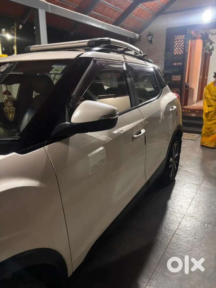 Mahindra Xuv 300 W8(o) For Sale - Well Maintained Single Use