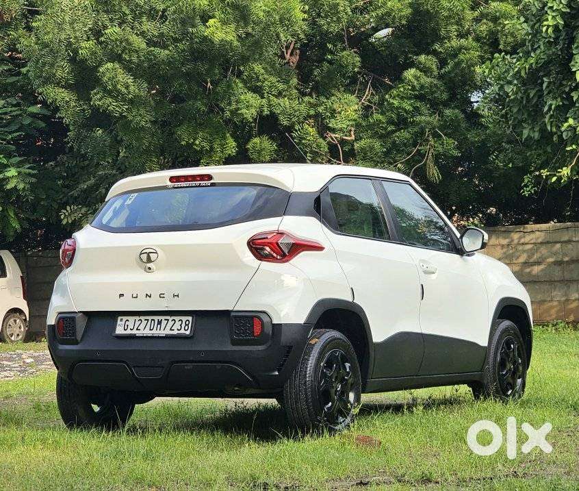 Tata Punch Accomplished, 2021, Petrol