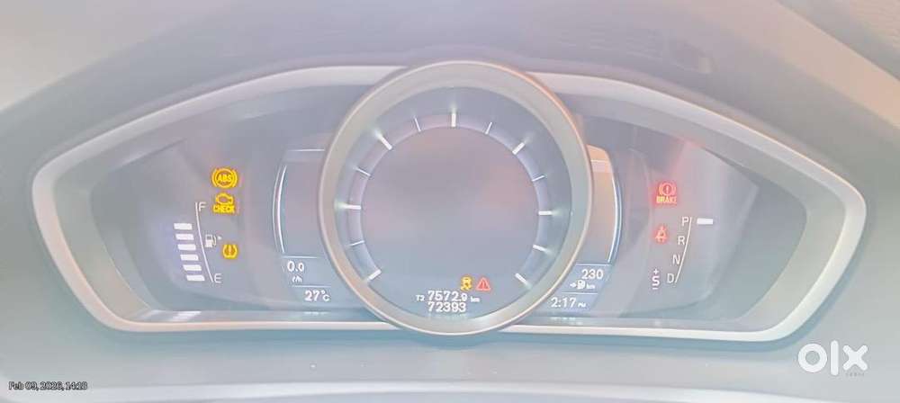 Volvo V40 2016 Diesel Well Maintained