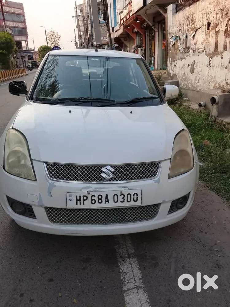 White Colour Swift Sezire