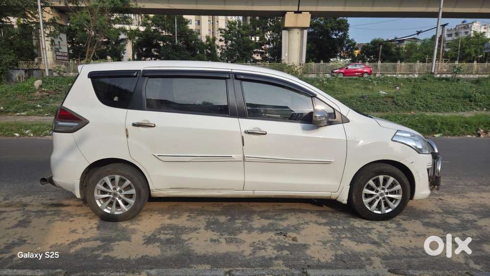 Maruti Suzuki Ertiga Vxi Shvs, 2014, Petrol