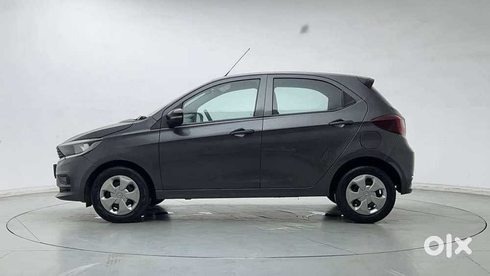 Tata Tiago 1.2 Revotron Xt Option, 2022, Petrol