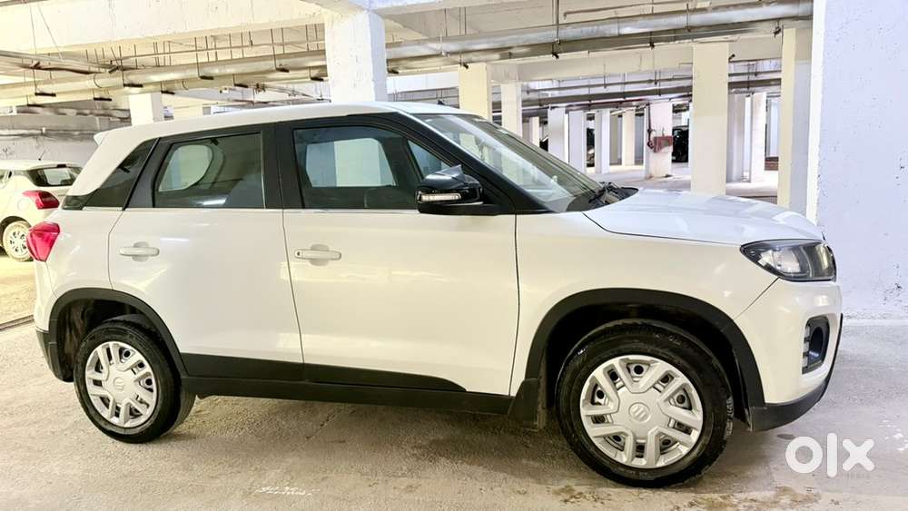 Maruti Suzuki Brezza Petrol Lxi 1.5 Mt  Novemver 2020 Car