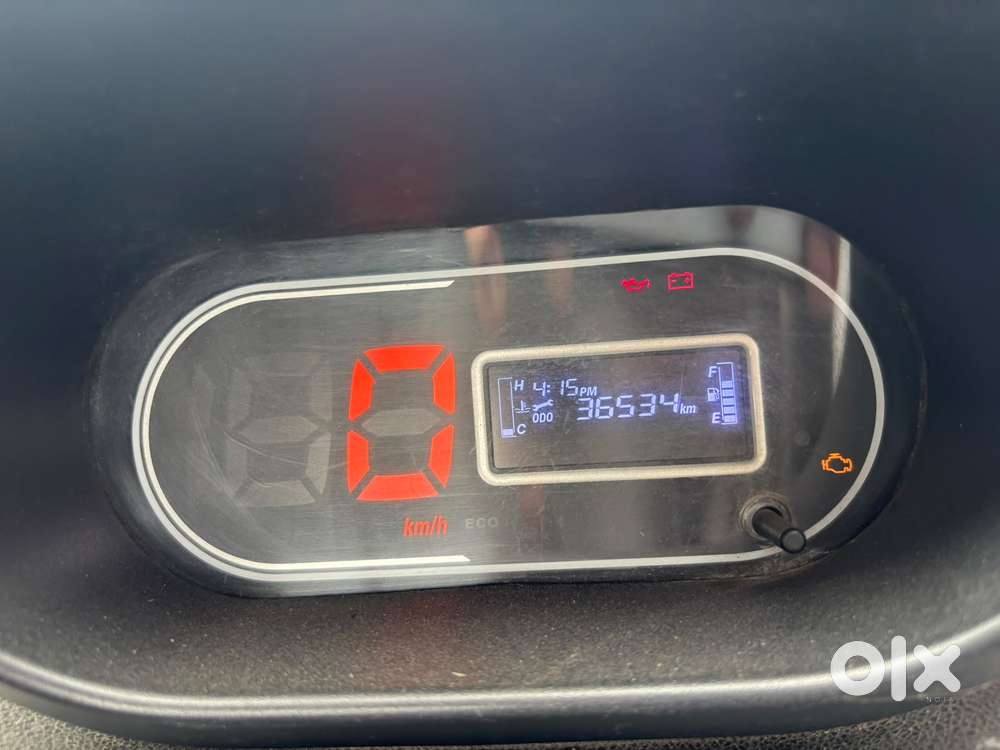 Tata Tiago Xt Icng, 2023, Petrol