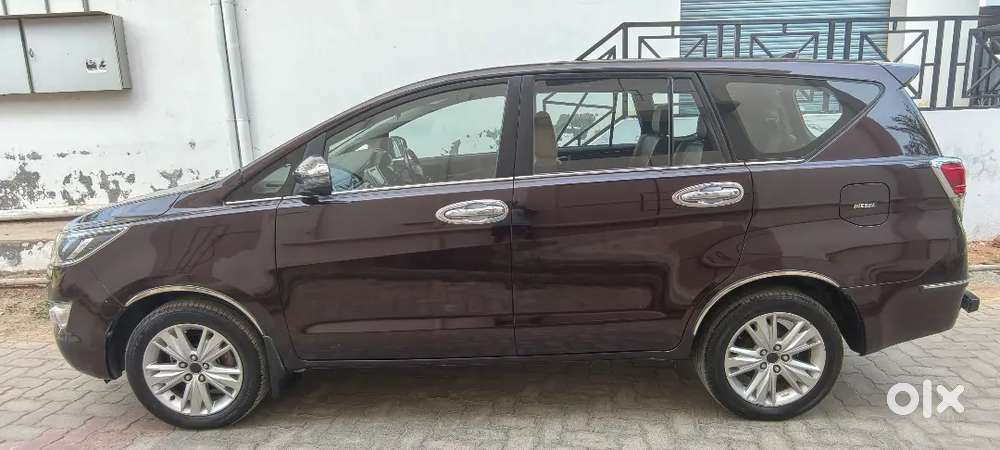 Toyota Innova Crysta 2018 Diesel 135000 Km Driven