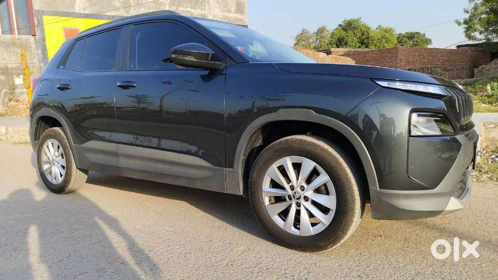 Skoda Kylaq Signature Plus, 2025, Petrol