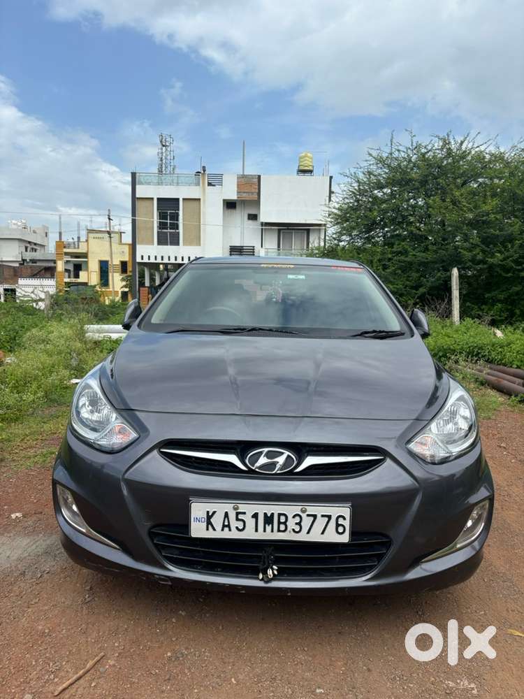 Hyundai Fluidic Verna 2012