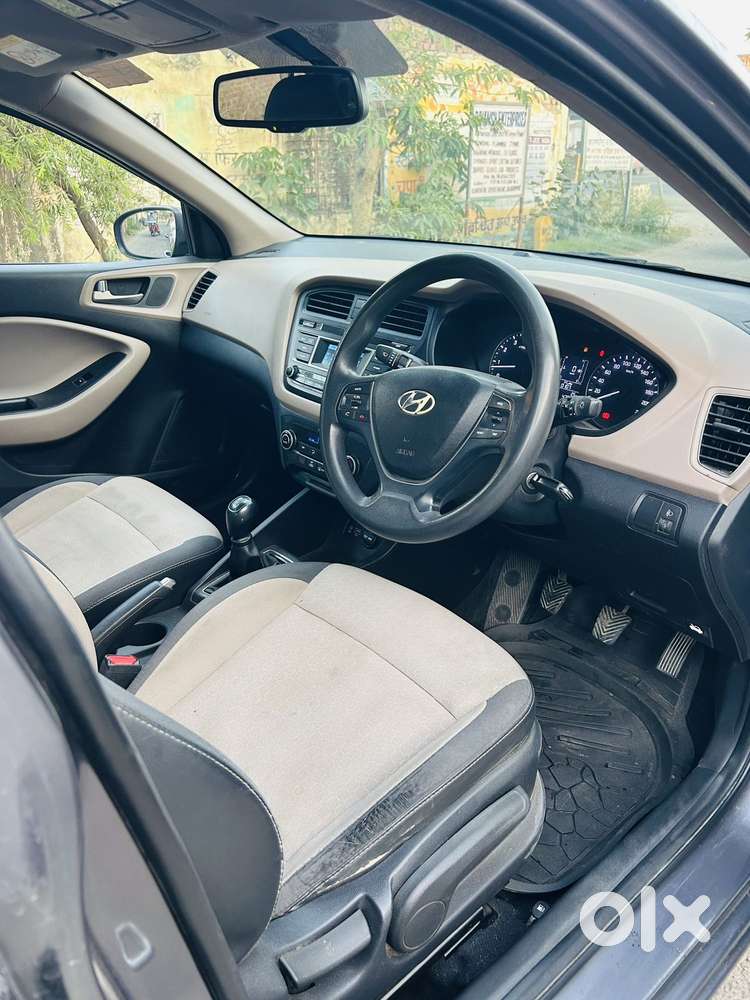 Hyundai I20 Sportz Plus, 2016, Petrol