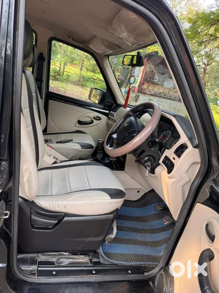 Scorpio Classic S 2023 October Showroom Recorded A1 Condtn Excellent