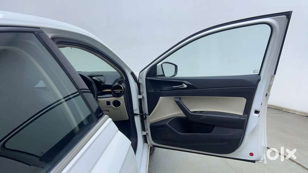 Skoda Slavia Style (non-sunroof), 2022, Petrol