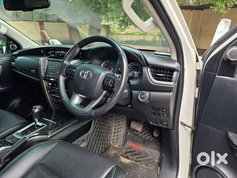 Toyota Fortuner 2024 Diesel At