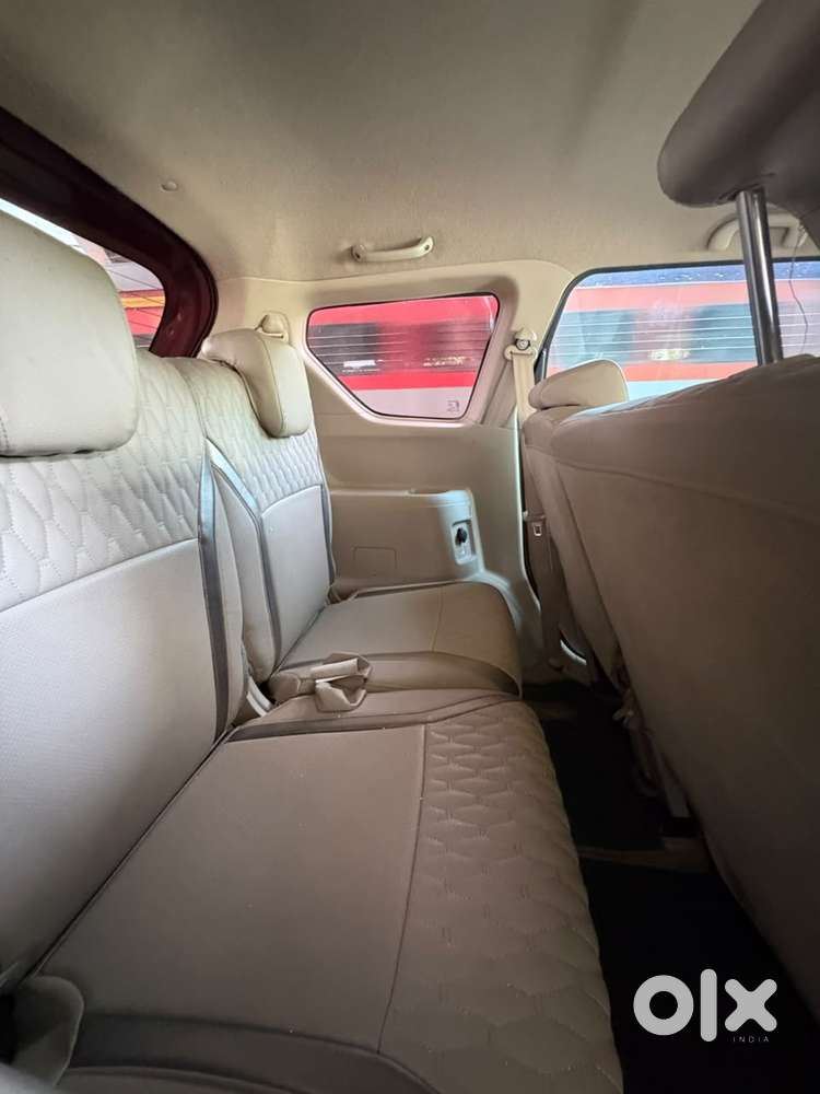 Maruti Suzuki Ertiga 1.5 Vxi, 2021, Petrol