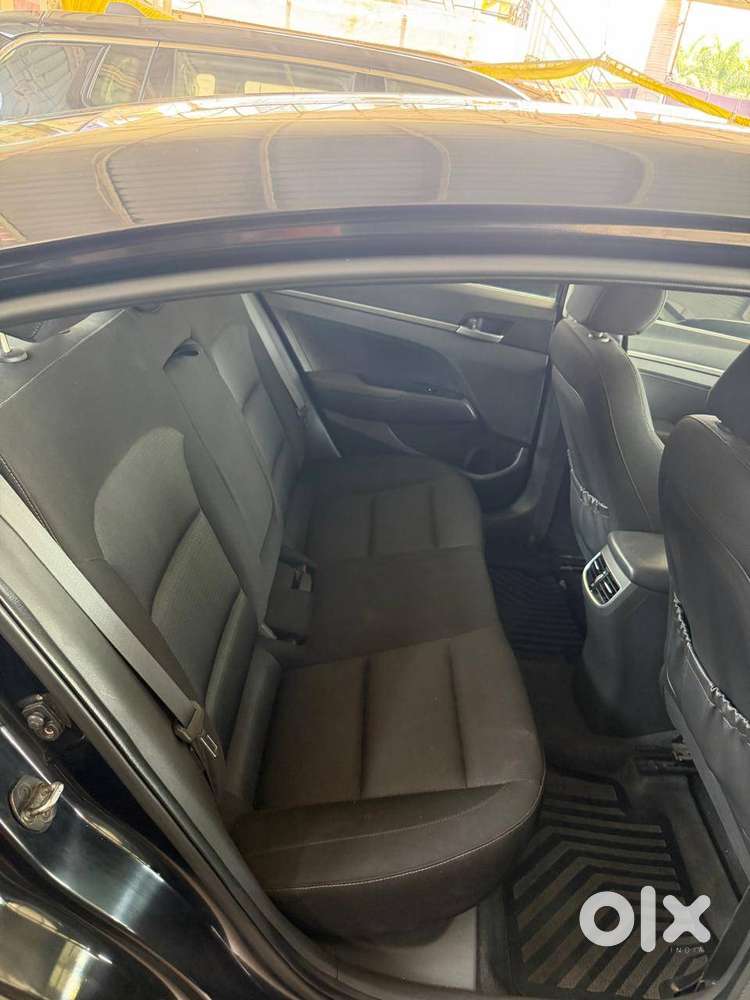 Hyundai Elantra 2017 Petrol Well Maintained