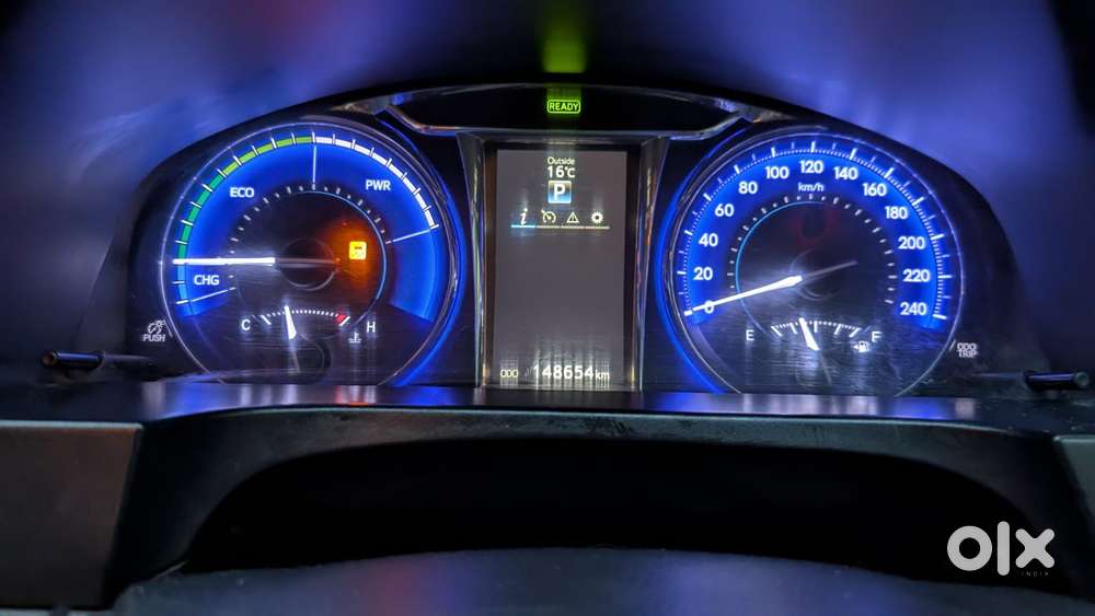 Toyota Camry Hybrid, 2016, Cng & Hybrids