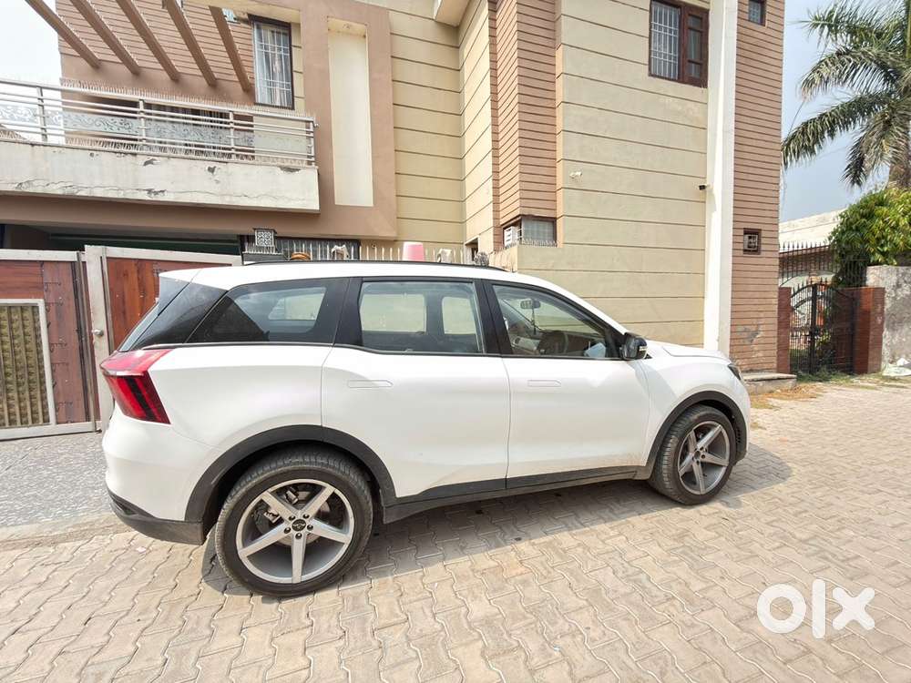Mahindra Diesel Automatic 2024