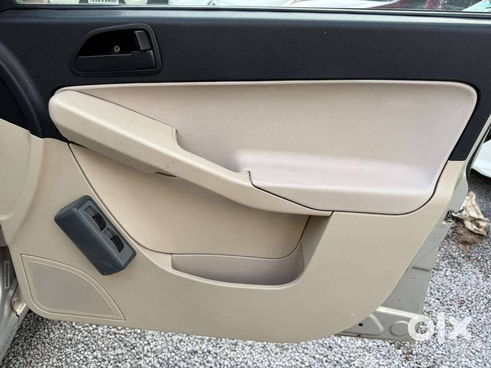 Tata Indica Vista 2008-2013 Safire Gvx, 2011, Petrol