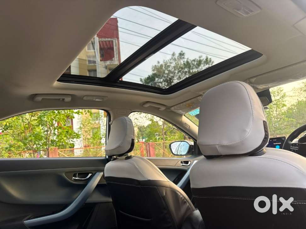 Tata Curvv Creative Plus S 1.2 Revotron Petrol 7dca, 2024, Petrol