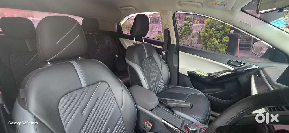 Tata Nexon 2025 Petrol Well Maintained