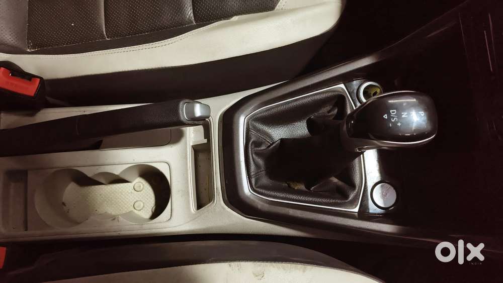 Volkswagen Taigun 1.0 Tsi Topline At, 2022, Petrol