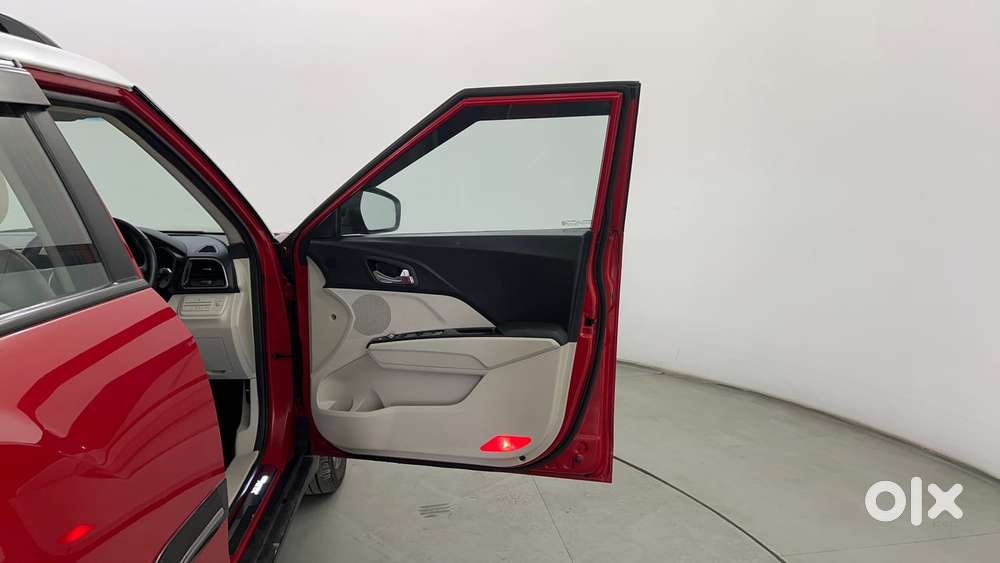 Mahindra Xuv300 W8 Option, 2021, Petrol