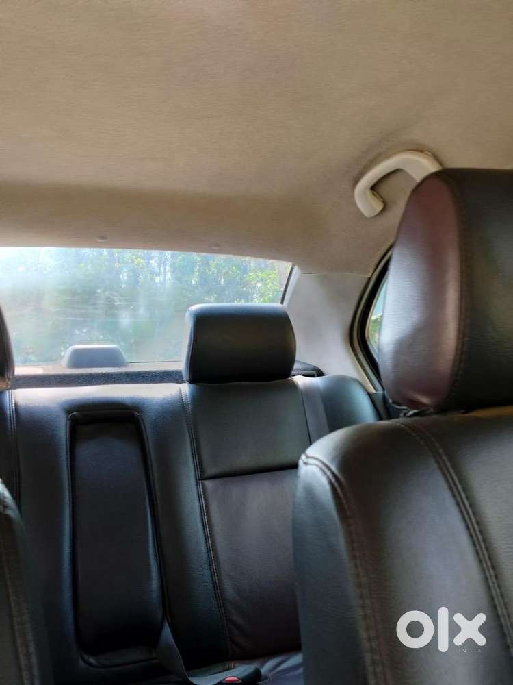 Maruti Suzuki Swift Dzire 2011