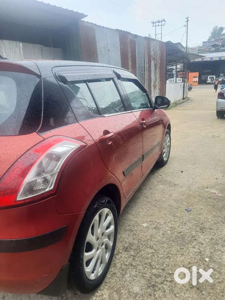 Maruti Suzuki Swift 2012 Petrol
