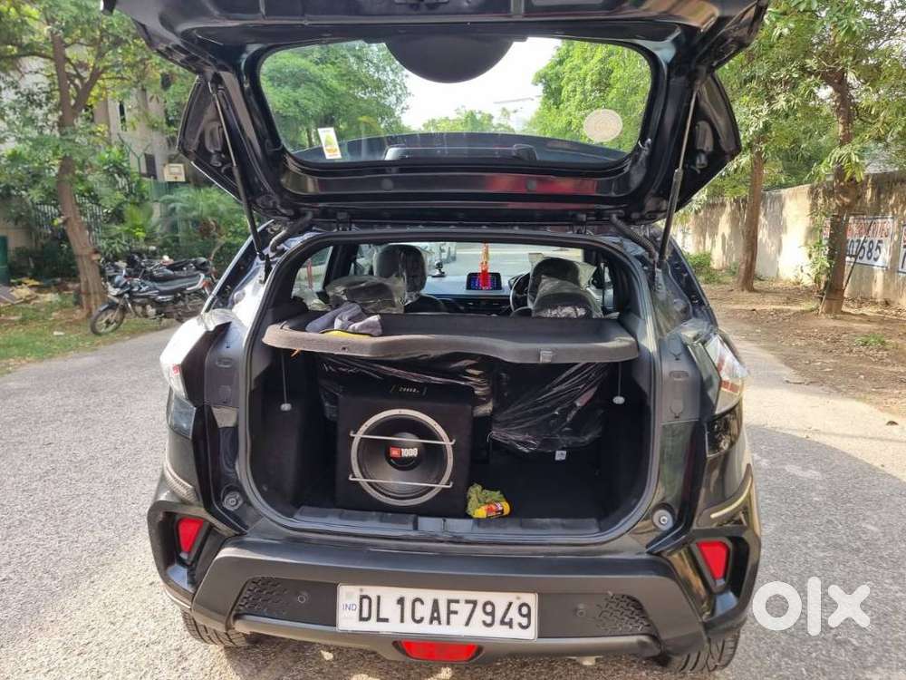 Tata Nexon 1.2 Revotron Xza Plus Luxs Red Dark Edition Amt, 2022, Pe..