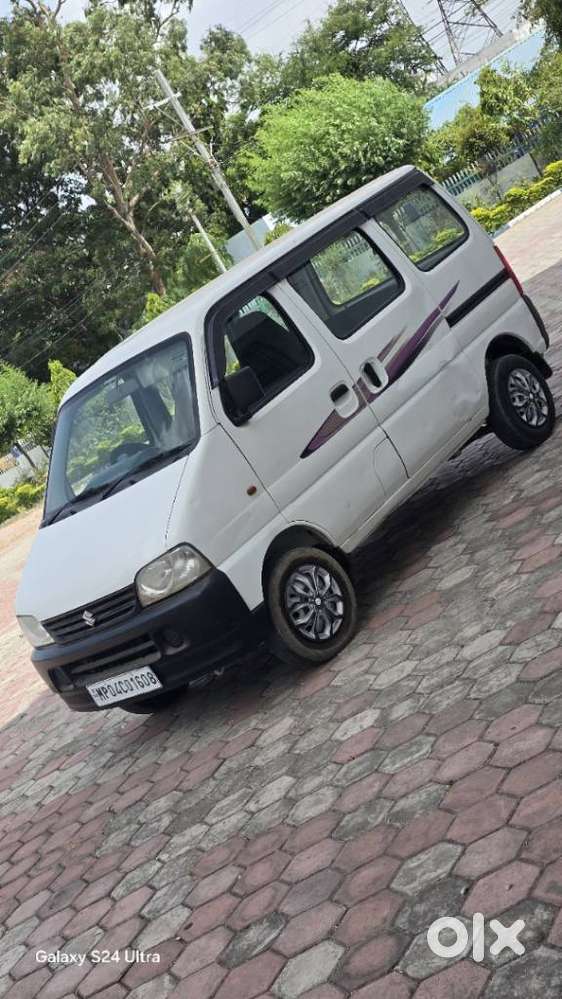 Maruti Suzuki Eeco 5 Str With A/c+htr, 2015, Petrol
