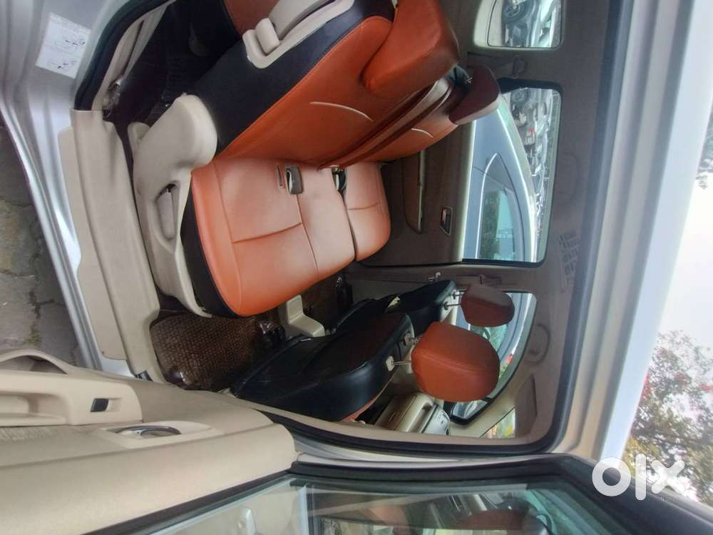 Maruti Ertiga Cng Petrol 7 Seater