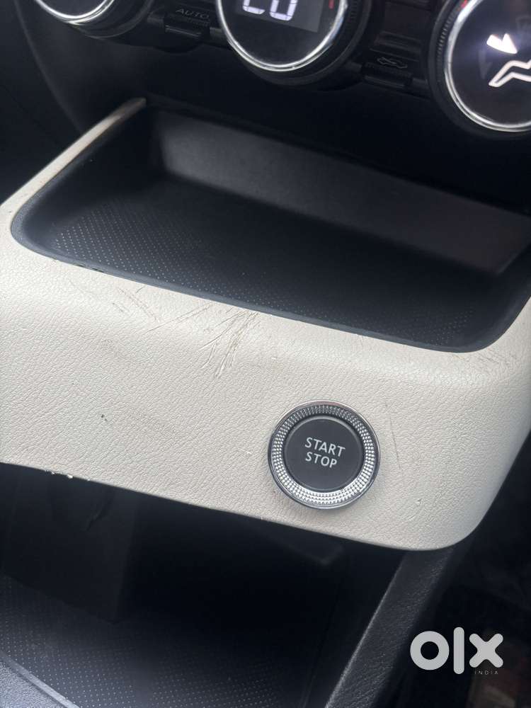 Nissan Magnite Tekna Ez Shift, 2023, Petrol
