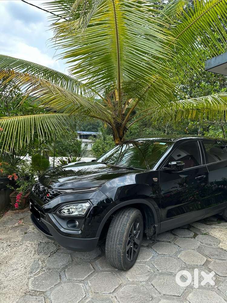 Tata Harrier 2023 Red Dark Edition