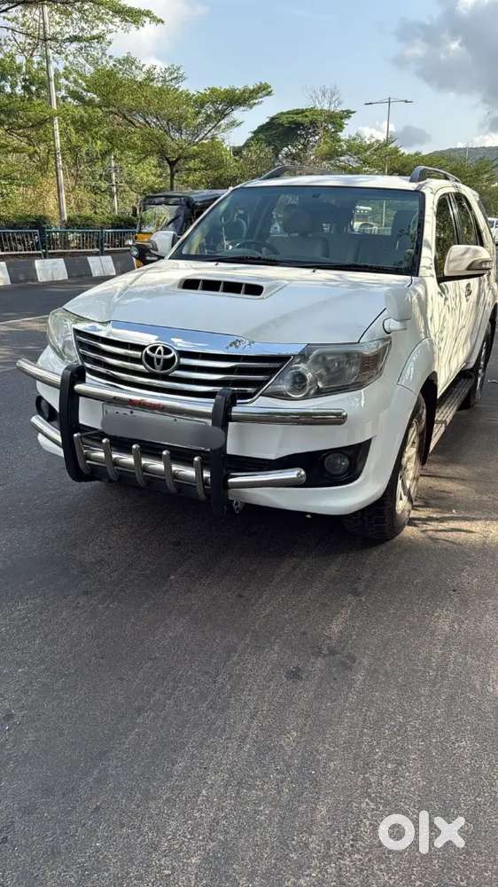 Toyota_fortuner_4×4 Manual For Sale