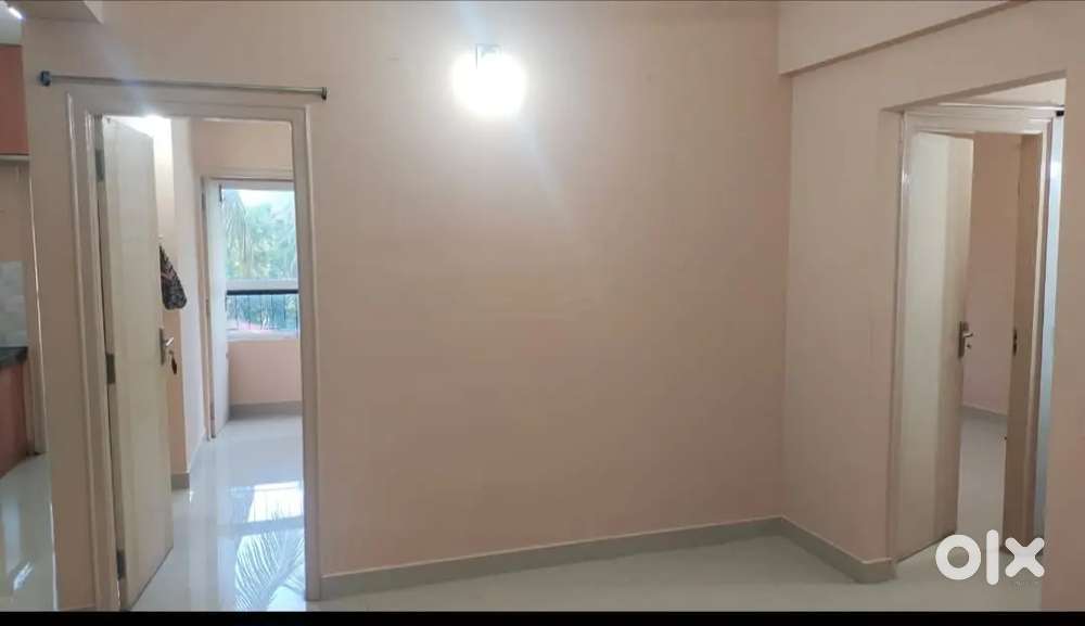 Single room and bathroom