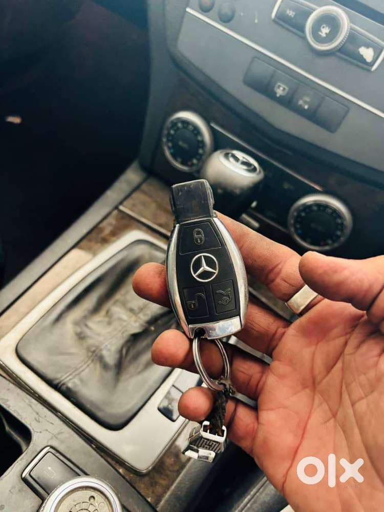 Mercedes-benz C-class 2011