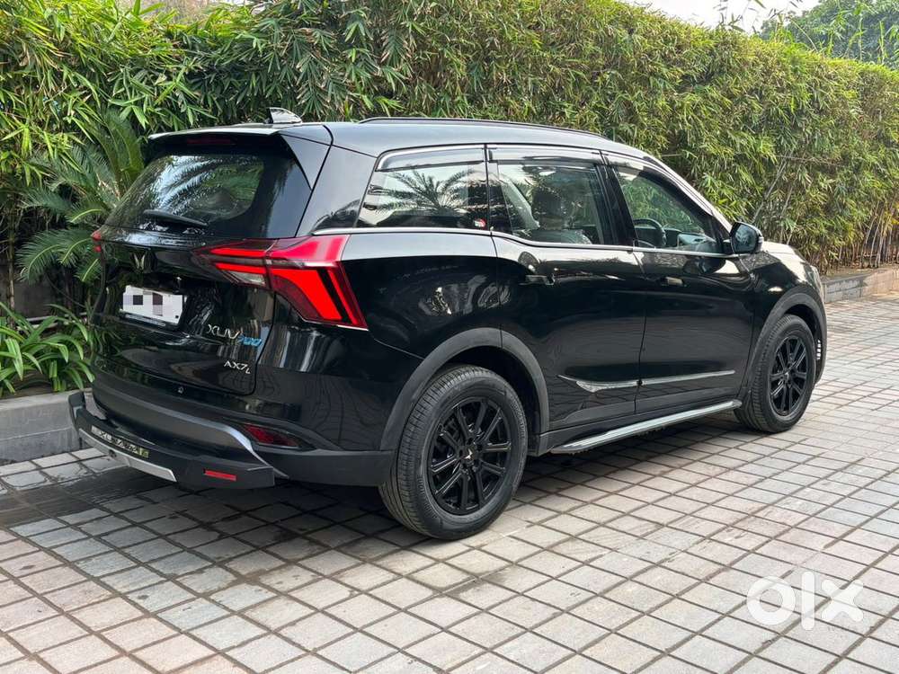 Mahindra Xuv700 2.2 Ax 7 Diesel Mt Luxury Pack Str, 2025, Diesel