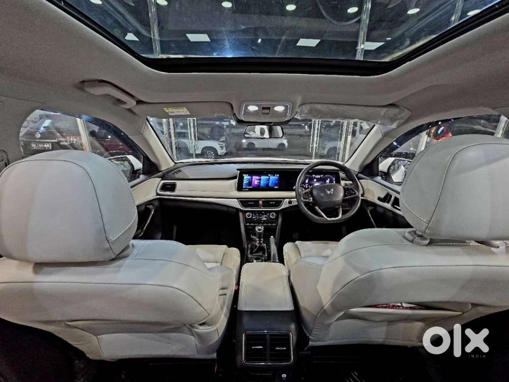Mahindra Xuv700 2.2 Ax 7 Diesel Mt Str, 2024, Diesel