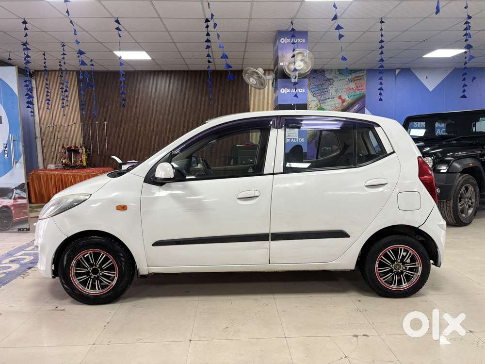Hyundai I10 Sportz, 2014, Petrol