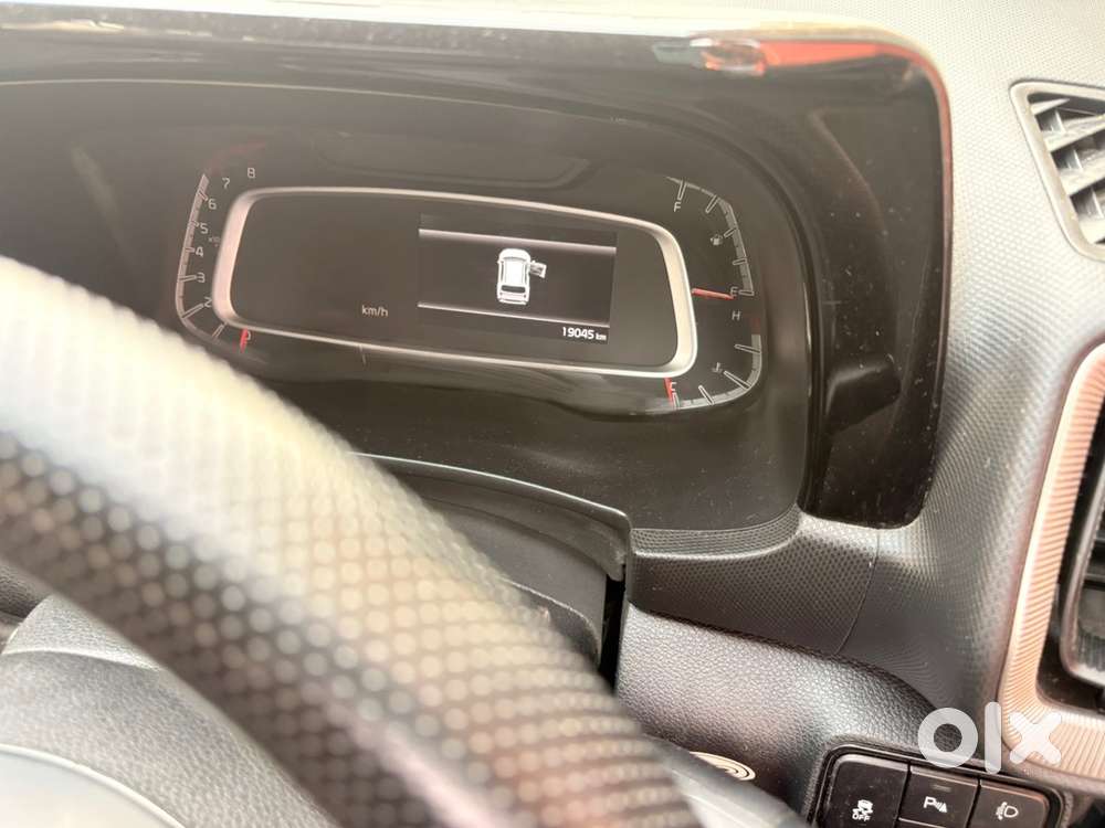 Kia Sonet Petrol Manual 2025